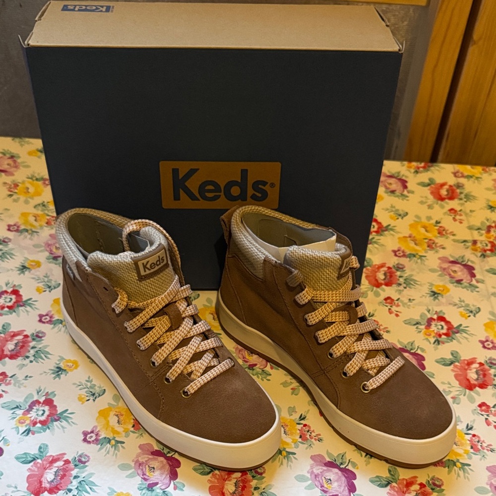 Keds Women’s Brown and Tan lace up boots